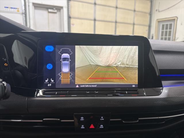 Photo of 2022 Gray Volkswagen Golf GTI
