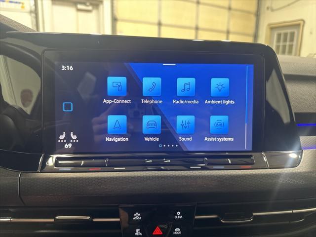 Photo of 2022 Gray Volkswagen Golf GTI