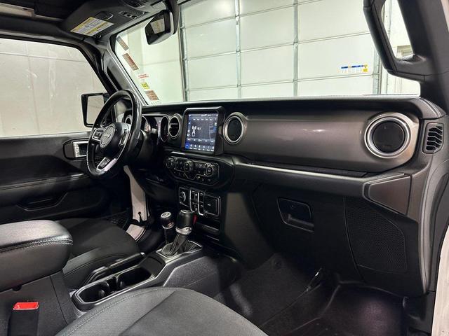 Photo of 2020 Bright White Clearcoat Jeep Wrangler Unlimited