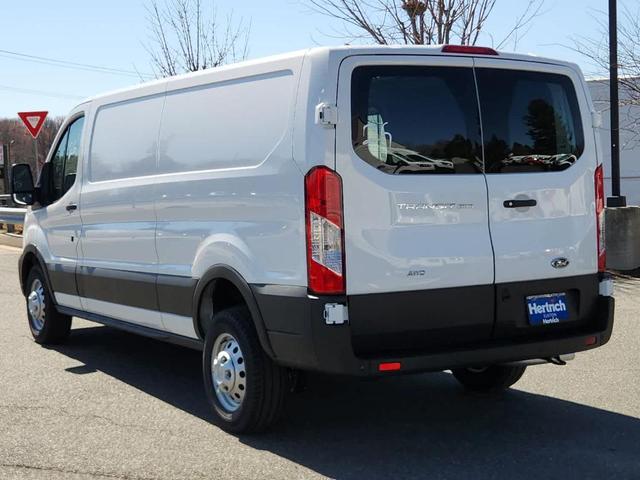 Photo of 2025 Oxford White Ford Transit-250