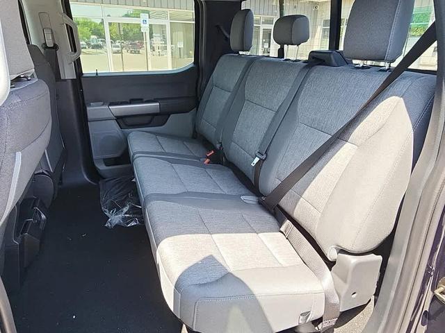 Photo of 2025 Antimatter Blue Metallic Ford F-350