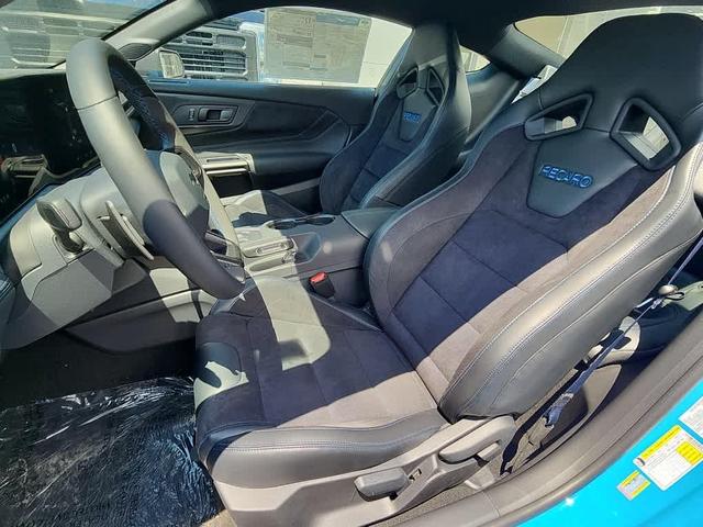 Photo of 2025 Grabber Blue Ford Mustang