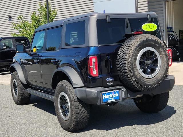 Photo of 2021 Antimatter Blue Metallic Ford Bronco