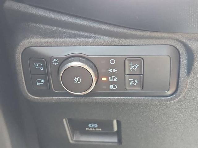 Photo of 2021 Antimatter Blue Metallic Ford Bronco
