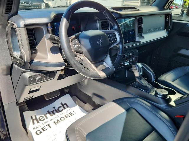 Photo of 2021 Antimatter Blue Metallic Ford Bronco