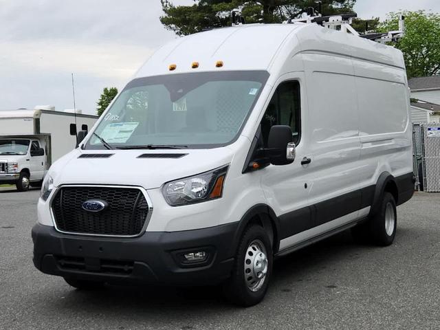 Photo of 2024 Oxford White Ford Transit-350