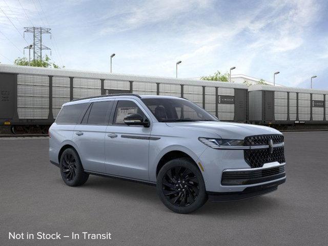 Photo of 2025 Gray Mist Metallic Lincoln Navigator