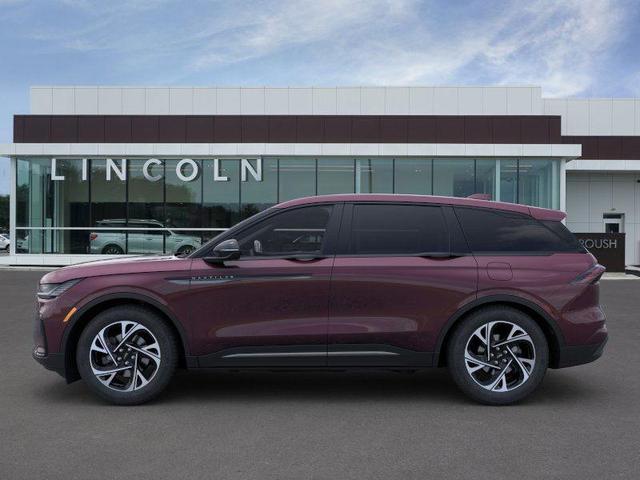Photo of 2025 Diamond Red Lincoln Nautilus