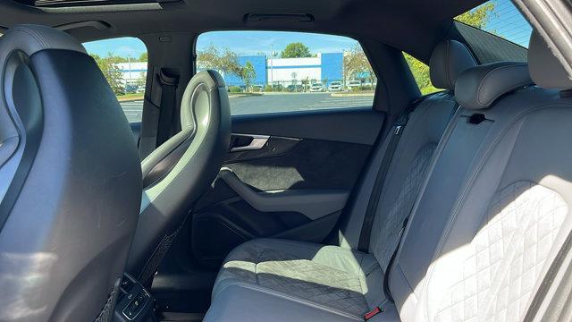 Photo of 2018 Mythos Black Metallic Audi S4