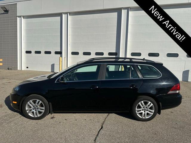 Photo of 2014 Black Uni Volkswagen Jetta SportWagen
