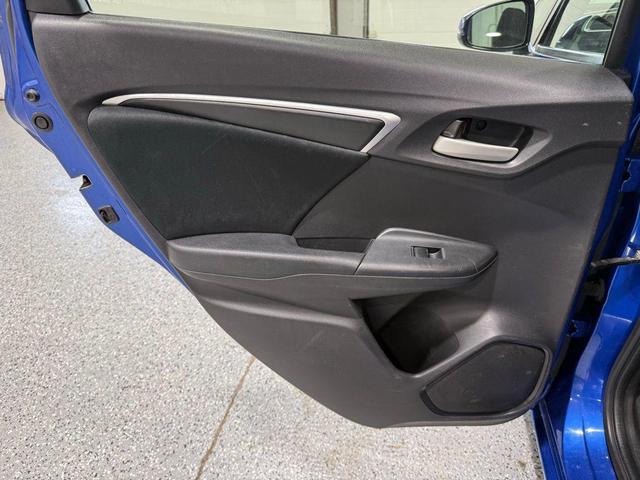 Photo of 2016 Blue Honda Fit