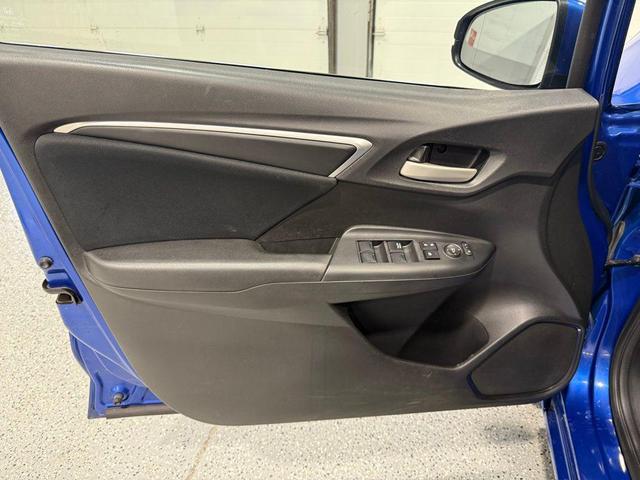 Photo of 2016 Blue Honda Fit