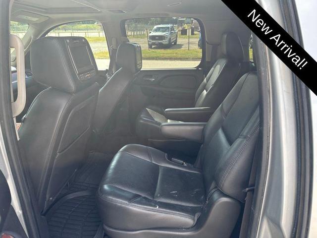 Photo of 2013 Silver Ice Metallic Chevrolet Suburban