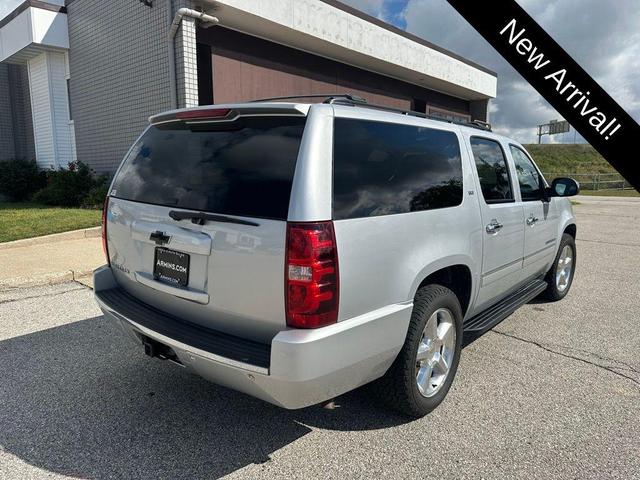 Photo of 2013 Silver Ice Metallic Chevrolet Suburban