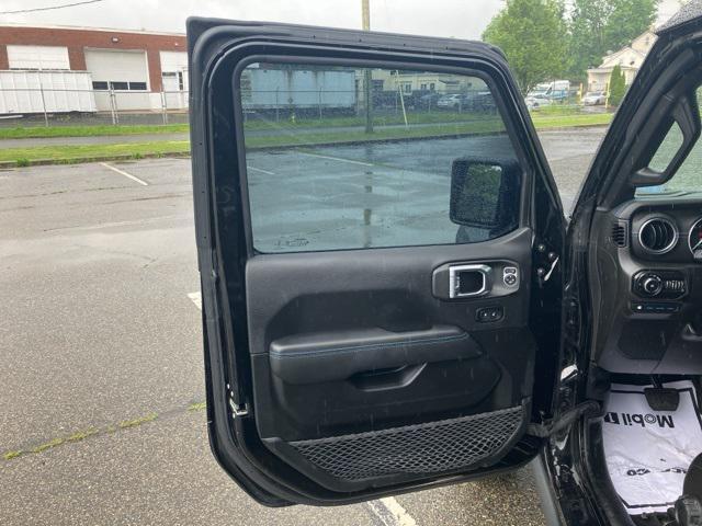 Photo of 2022 Black Clearcoat Jeep Wrangler Unlimited 4xe