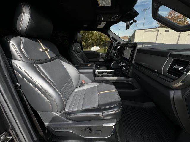 Photo of 2024 Agate Black Metallic Ford F-350