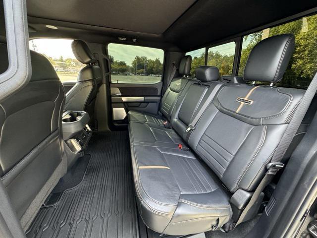 Photo of 2024 Agate Black Metallic Ford F-350