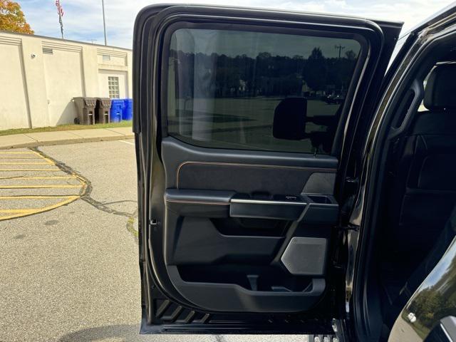 Photo of 2024 Agate Black Metallic Ford F-350