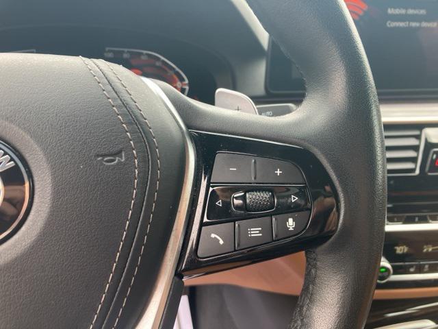 Photo of 2022 Black Sapphire Metallic BMW 540