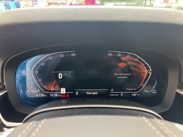 Photo of 2022 Black Sapphire Metallic BMW 540