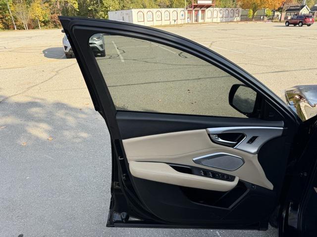 Photo of 2023 Majestic Black Pearl Acura RDX