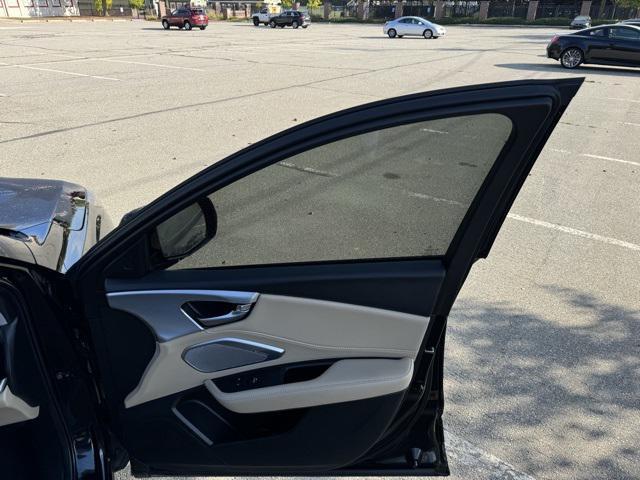 Photo of 2023 Majestic Black Pearl Acura RDX