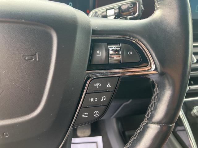 Photo of 2022 Black Metallic Lincoln Navigator
