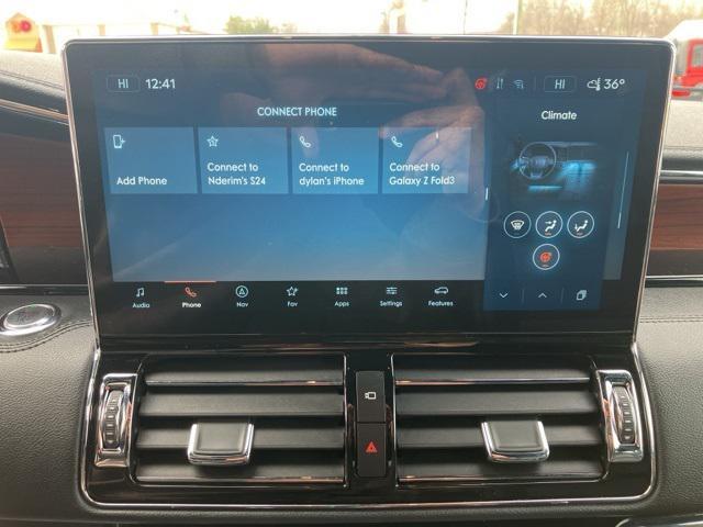 Photo of 2022 Black Metallic Lincoln Navigator