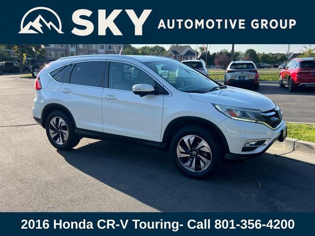 Photo of 2016 White Honda CR-V