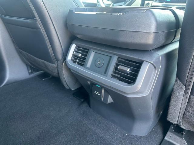 Photo of 2025 Space White Metallic Ford F-150