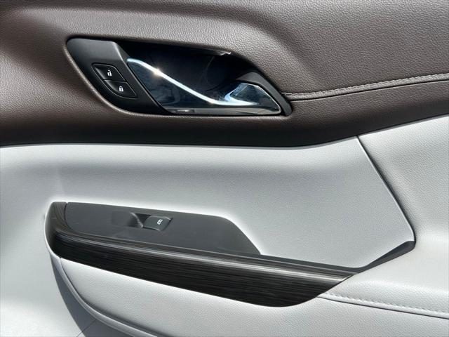 Photo of 2023 Ebony Twilight Metallic GMC Acadia