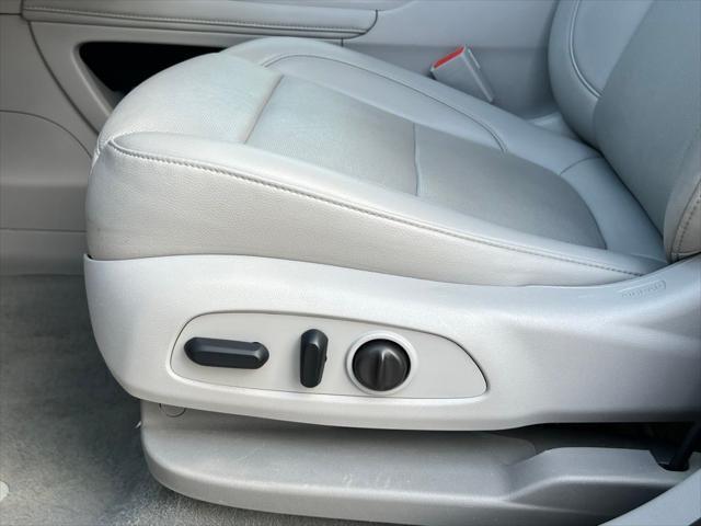 Photo of 2023 Ebony Twilight Metallic GMC Acadia