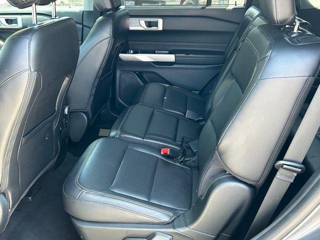 Photo of 2023 Gray Metallic Ford Explorer