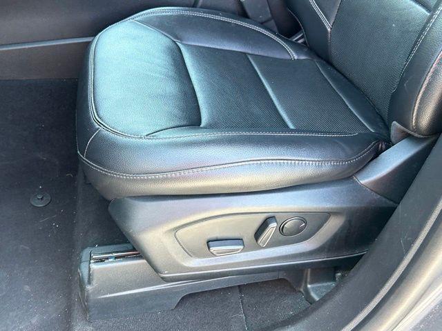 Photo of 2023 Gray Metallic Ford Explorer