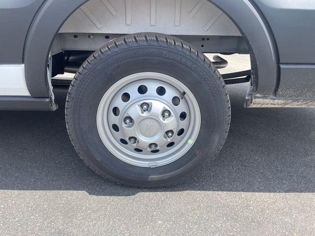 Photo of 2025 Oxford White Ford Transit-350