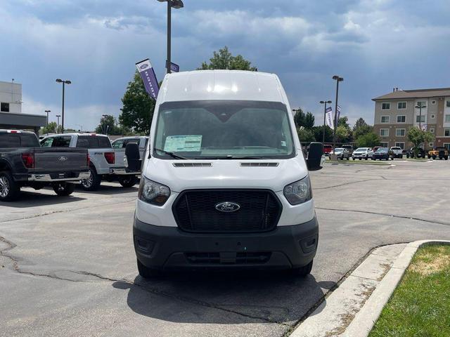 Photo of 2025 Oxford White Ford Transit-350