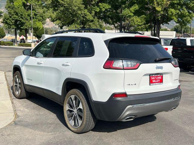 Photo of 2022 Bright White Clearcoat Jeep Cherokee