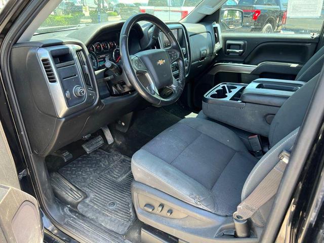 Photo of 2016 Black Chevrolet Silverado 1500