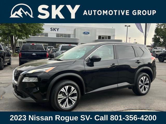 Photo of 2023 Super Black Nissan Rogue
