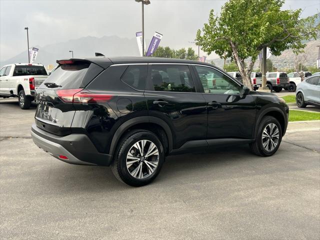 Photo of 2023 Super Black Nissan Rogue