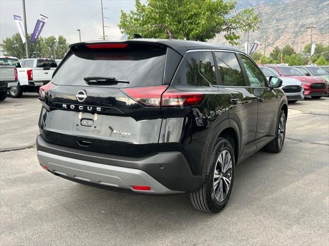 Photo of 2023 Super Black Nissan Rogue