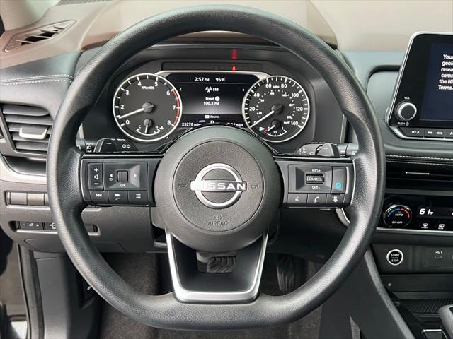 Photo of 2023 Super Black Nissan Rogue