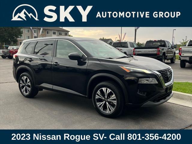 Photo of 2023 Super Black Nissan Rogue