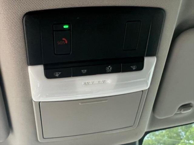 Photo of 2023 Super Black Nissan Rogue
