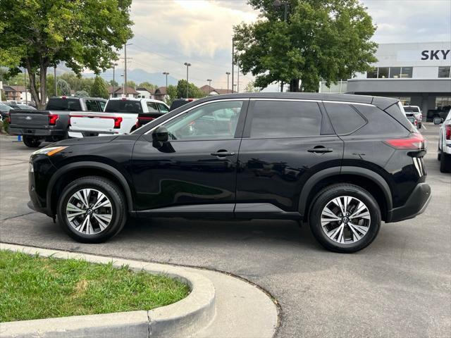 Photo of 2023 Super Black Nissan Rogue