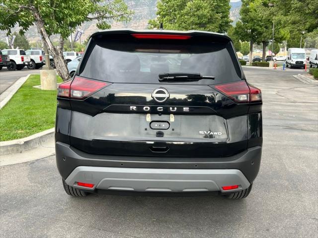 Photo of 2023 Super Black Nissan Rogue