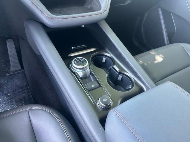 Photo of 2025 Star White Metallic Tri-Coat Ford Explorer