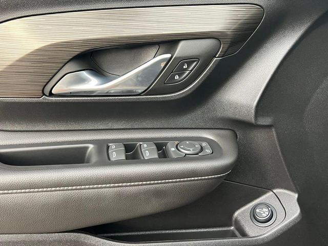 Photo of 2023 Ebony Twilight Metallic GMC Terrain