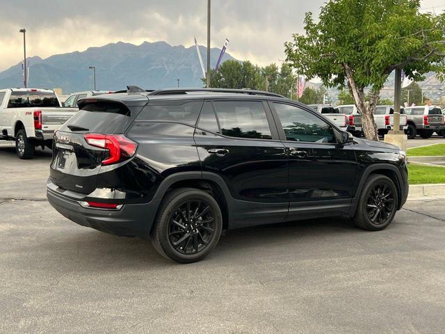 Photo of 2023 Ebony Twilight Metallic GMC Terrain