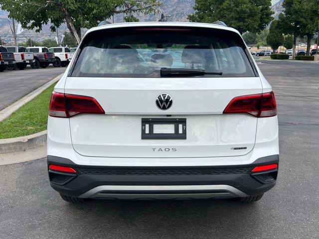 Photo of 2024 White Volkswagen Taos